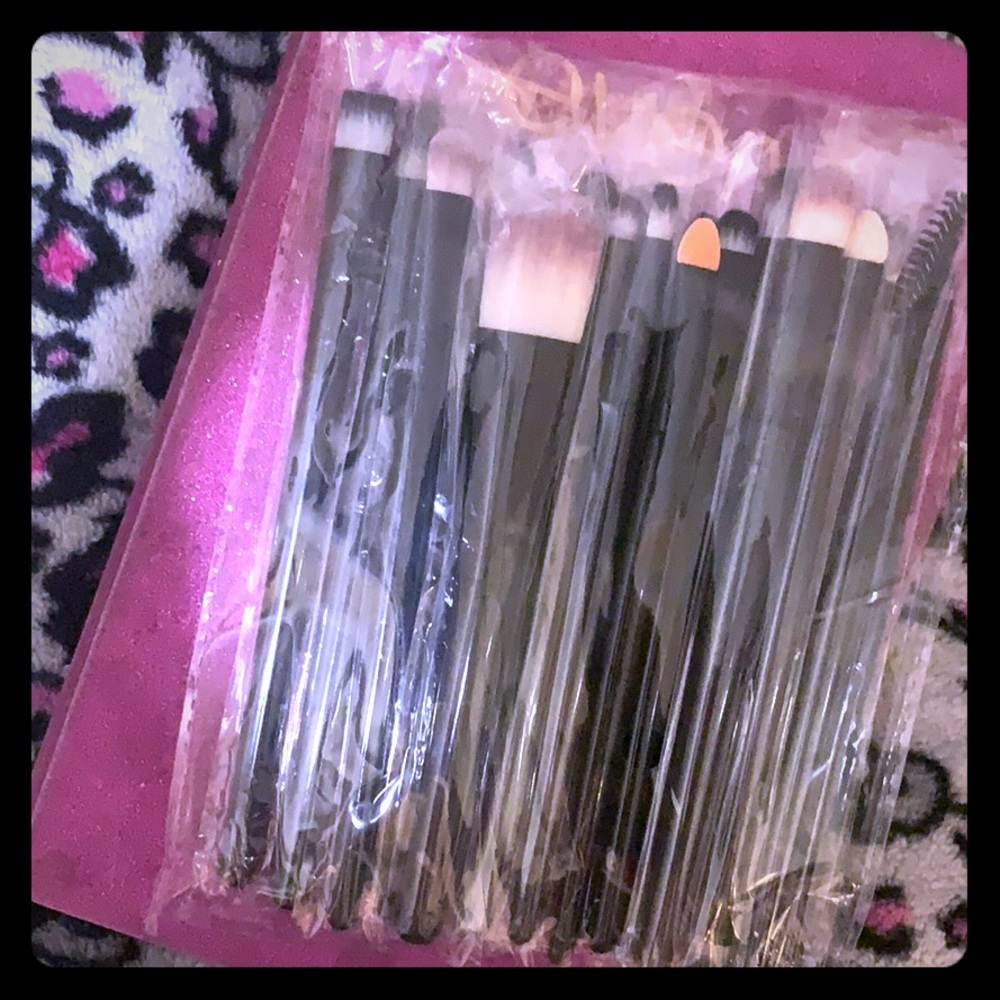 NEW 20pc Black Pro Makeup Brush Set